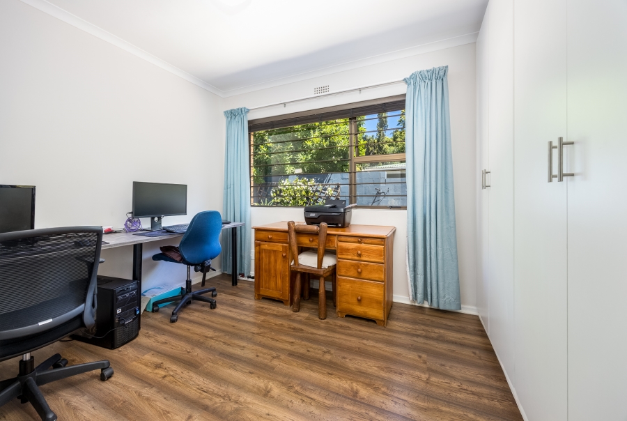 3 Bedroom Property for Sale in Paradyskloof Western Cape